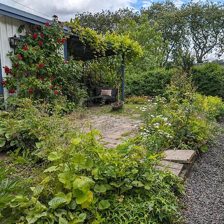Millans Dockhus Villa Onslunda Exterior foto